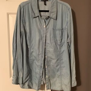 Long sleeve denim/chambray button up shirt
